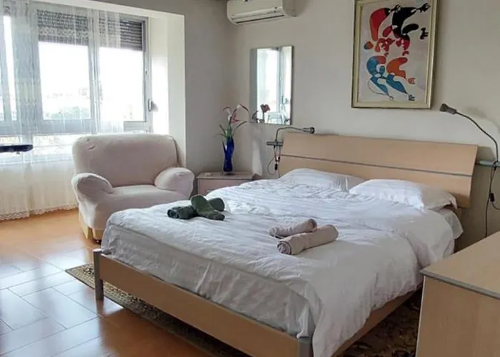 Oasis In The Heart Of Apartament Tirana